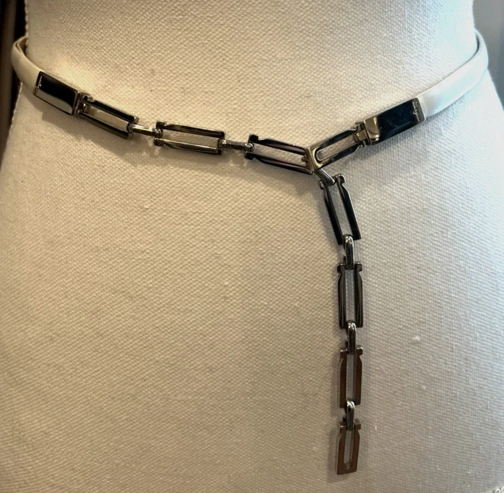 Ferragamo Luxury Leather Silver Chain Link Belt Ivory Pearlized Skinny S Italy